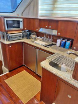 
										SEA RAY SEDAN BRIDGE 52 full									