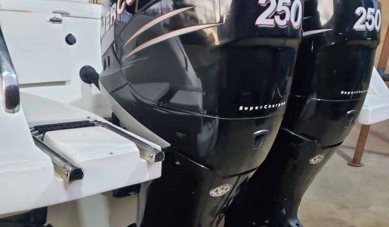 COMMANDER 32.5 full