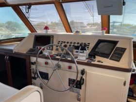 HATTERAS 72