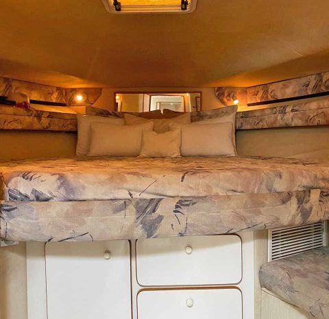 
								SEA RAY SUNDANCER 44 full									