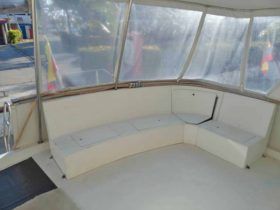 HATTERAS 70