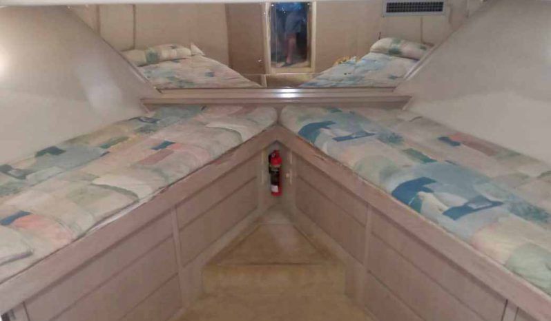 HATTERAS 70 full