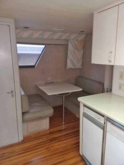 HATTERAS 70 full