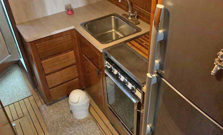 
								HATTERAS CONVERTIBLE 45 full									