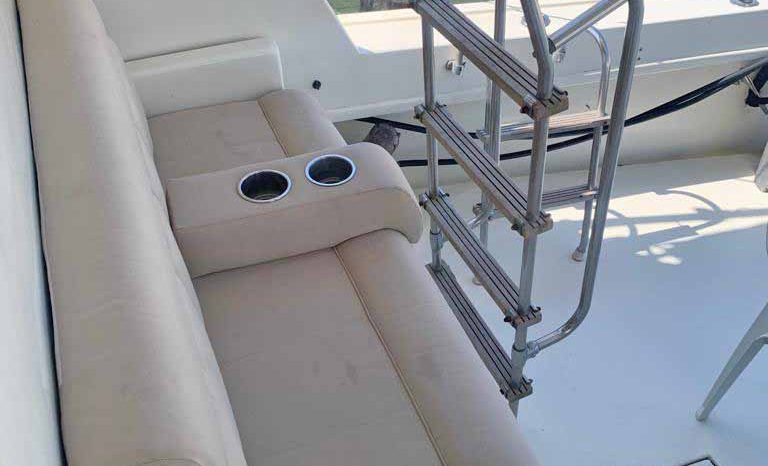 
								HATTERAS CONVERTIBLE 45 full									