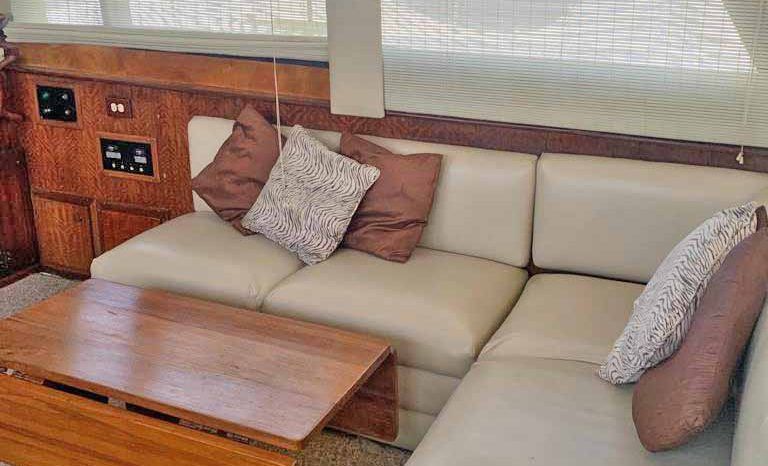 
								HATTERAS CONVERTIBLE 45 full									