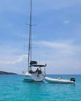 VELERO HUNTER 430 44