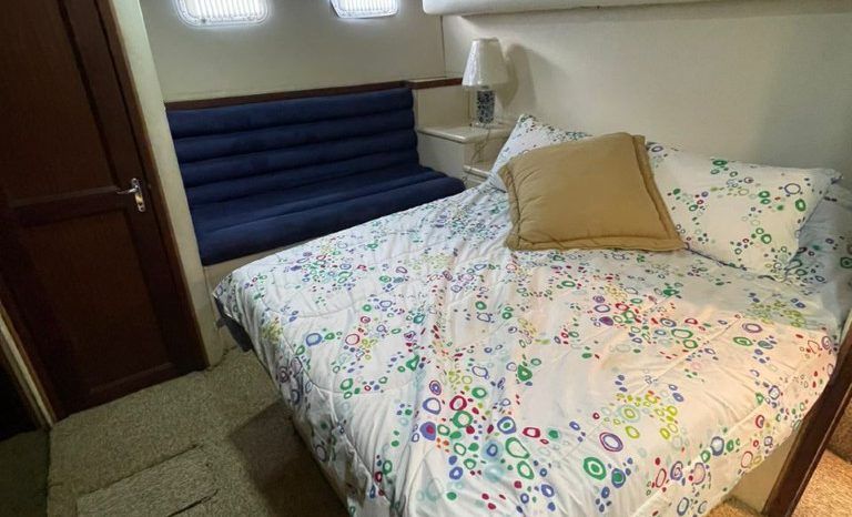 
								HATTERAS 72 full									