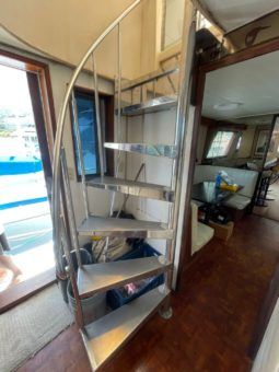 
										HATTERAS 72 full									