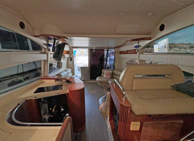 AZIMUT 52 full