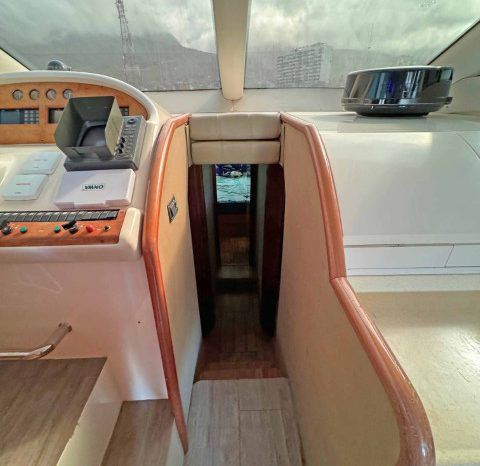 AZIMUT 52 full