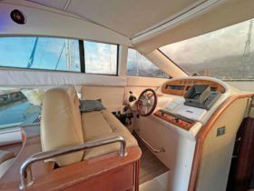 AZIMUT 52