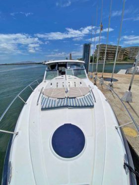 CRUISERS YACHTS 36