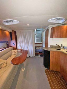 
										CRUISERS YACHTS 36 full									