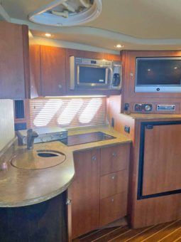 
										CRUISERS YACHTS 36 full									