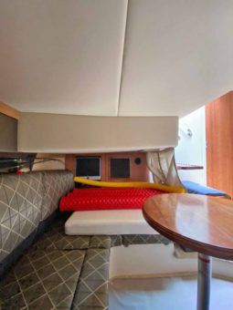 
										CRUISERS YACHTS 36 full									