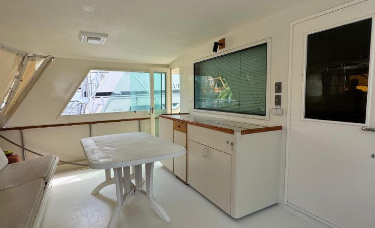 
								HATTERAS CMY 67 full									