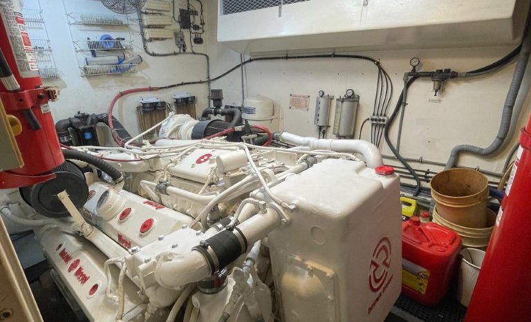 
								HATTERAS CMY 67 full									