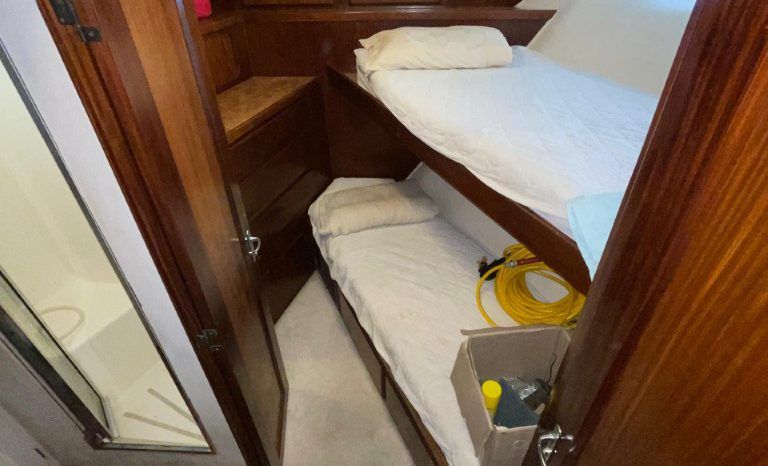 
								HATTERAS CMY 67 full									