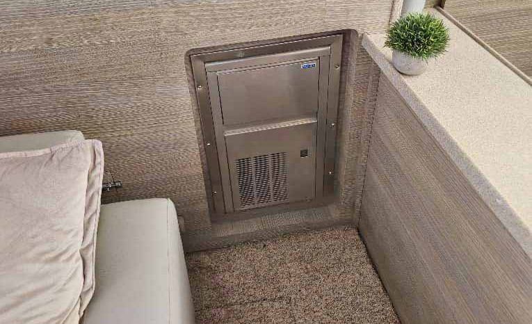 
								SILVERTON CONVERTIBLE 42 full									