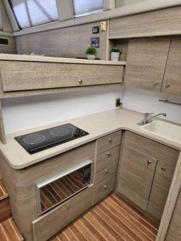 
										SILVERTON CONVERTIBLE 42 full									