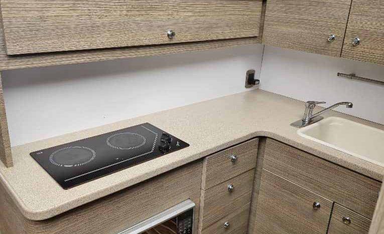 
								SILVERTON CONVERTIBLE 42 full									