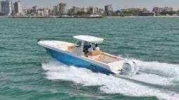 
										WELLCRAFT SCARAB CUDDY CABIN 35 full									