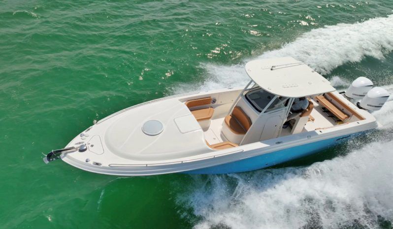 
								WELLCRAFT SCARAB CUDDY CABIN 35 full									
