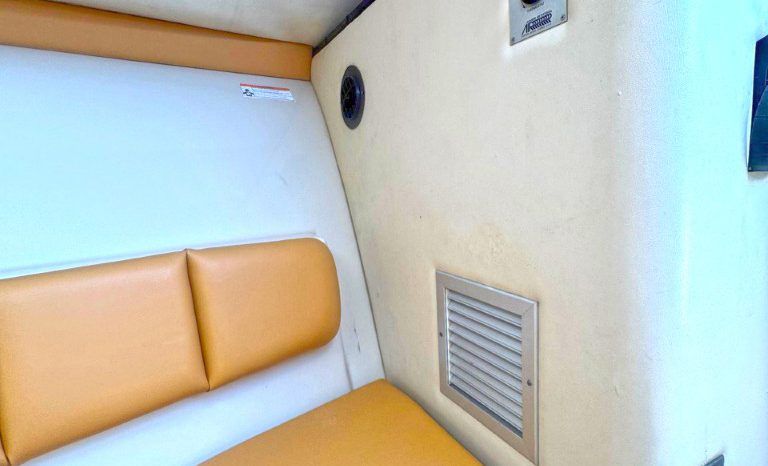 
								WELLCRAFT SCARAB CUDDY CABIN 35 full									