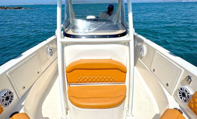 
								WELLCRAFT SCARAB CUDDY CABIN 35 full									
