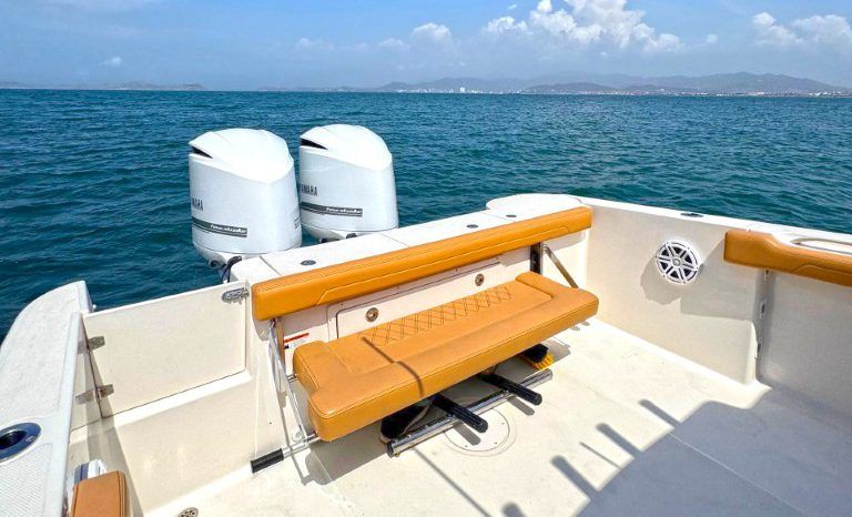 
								WELLCRAFT SCARAB CUDDY CABIN 35 full									