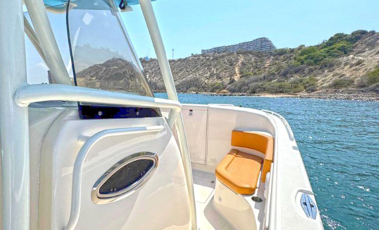 
								WELLCRAFT SCARAB CUDDY CABIN 35 full									