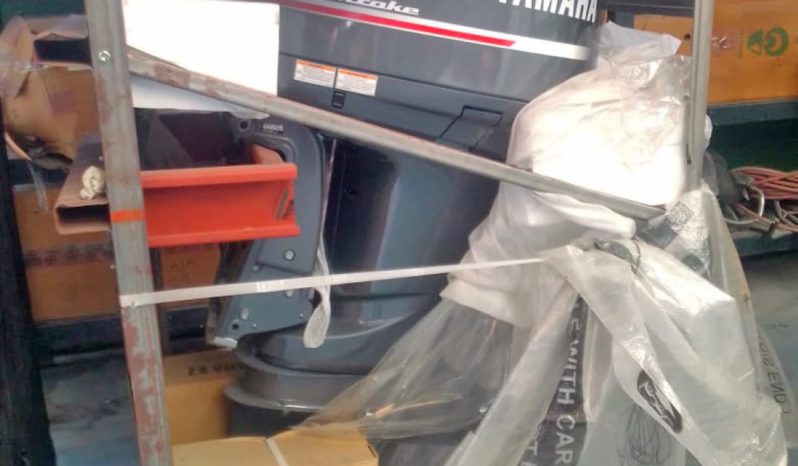 
								YAMAHA FOUR STROKE V6 200HP full									