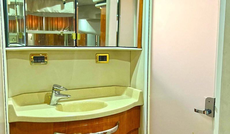 
								SEA RAY 540 MOTOR YACHT 54 full									