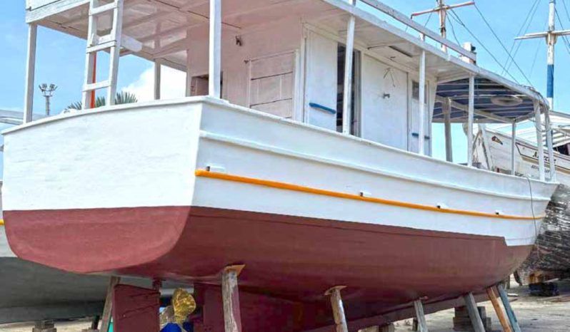 
								BARCO PESQUERO MADERA 11.9MTRS full									