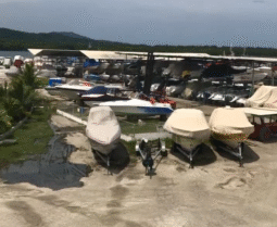 
										PUESTO EN CUNA TECHADO MARINA CAVAFA 30 O 40PIES full									