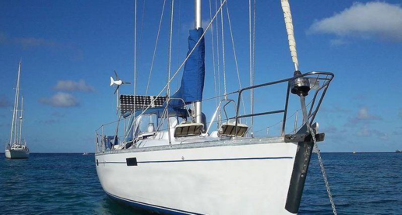 
								VELERO BENETEAU OCEANIS 430 full									
