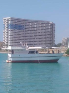 BARCO DE PESCA 17 MTS
