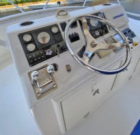 CHRIS CRAFT TOURNAMENT 37