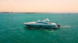 
										AZIMUT 62 full									