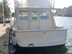 HATTERAS CONVERTIBLE 42 full