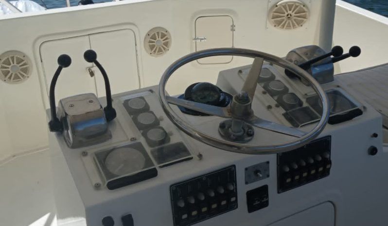 HATTERAS CONVERTIBLE 42 full