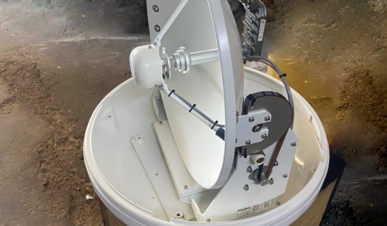 
								ANTENA INTELLIAN I3B3-309Q full									