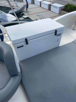 
										AZIMUT 39 full									