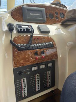 
										AZIMUT 39 full									