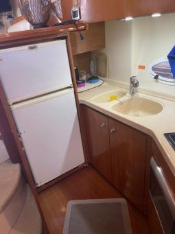 
										AZIMUT 39 full									