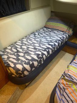 
										AZIMUT 39 full									