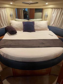 
										AZIMUT 39 full									