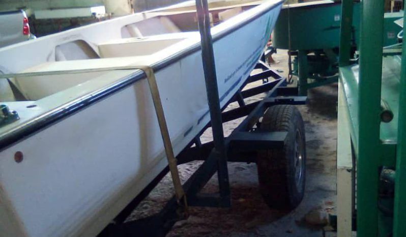 
								BOTE JAIBA FIBRA DE VIDRIO 18 full									