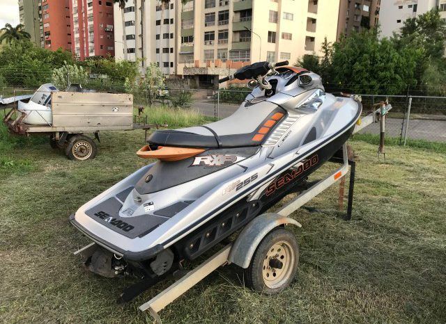 
								MOTOS SEA DOO MOROCHAS S/T Y SEA DOO CON TURBO full									